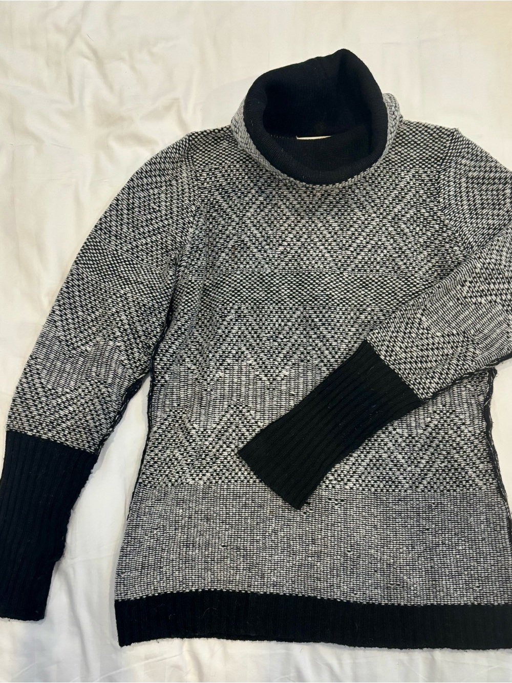 Ellen Tracy Black and Gray Patterned Cowl Neck Sweater